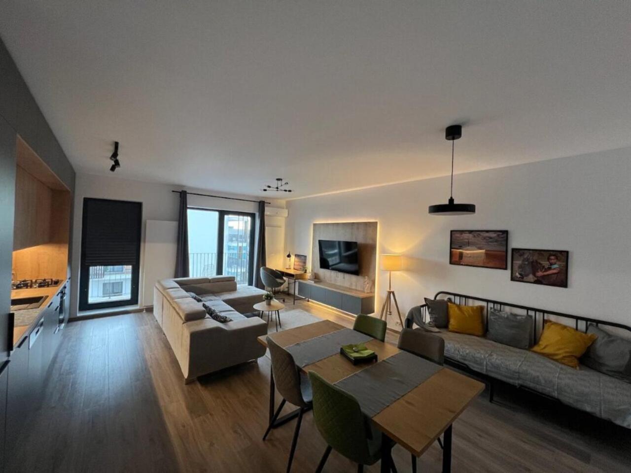 High-Rise Luxury Apartment With Free Parking Bükreş Dış mekan fotoğraf