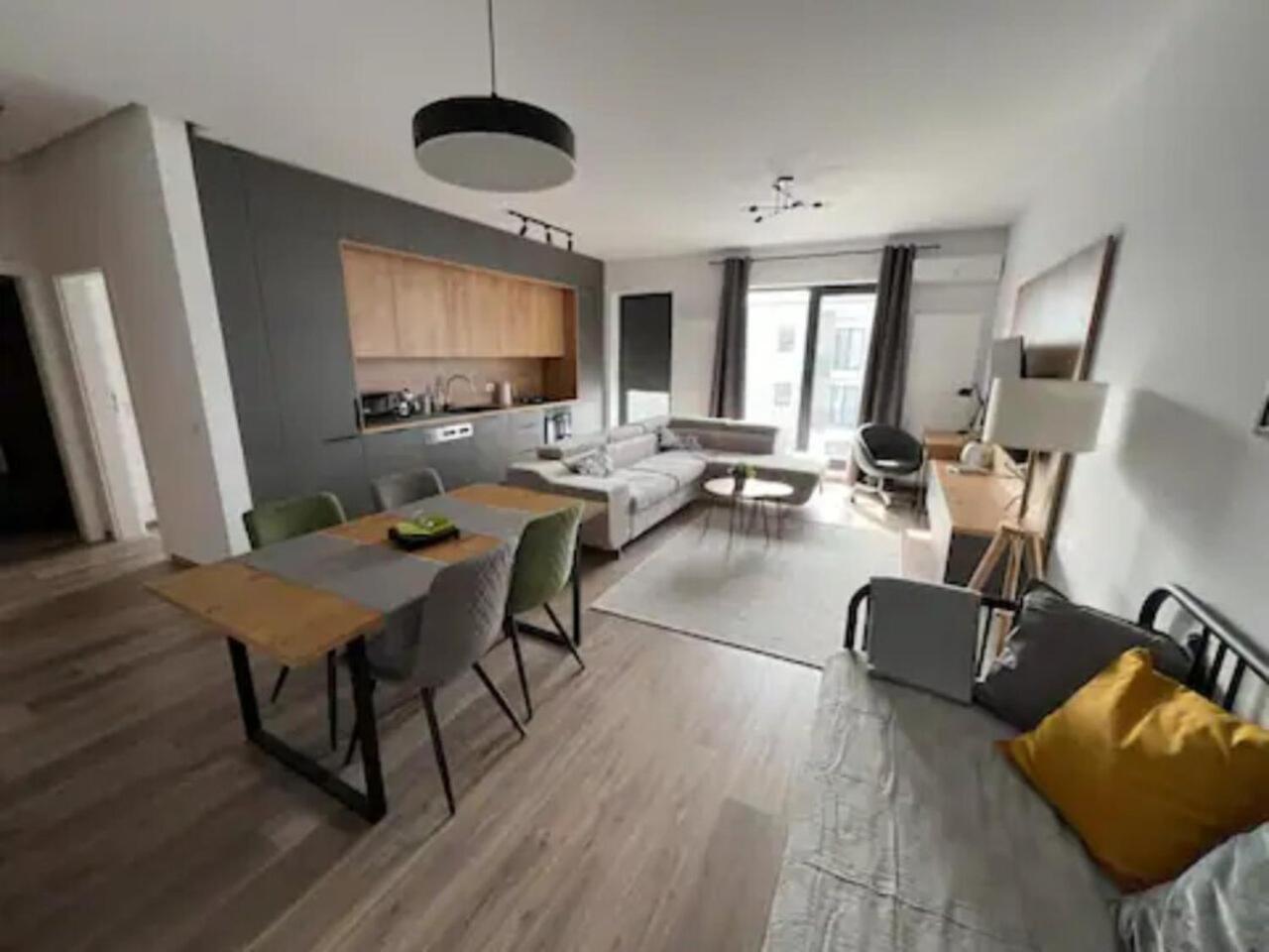 High-Rise Luxury Apartment With Free Parking Bükreş Dış mekan fotoğraf