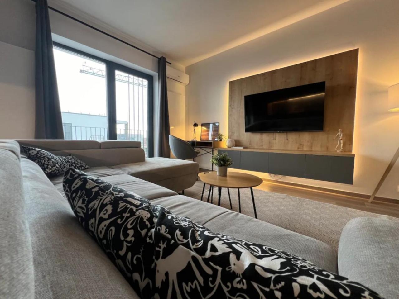 High-Rise Luxury Apartment With Free Parking Bükreş Dış mekan fotoğraf