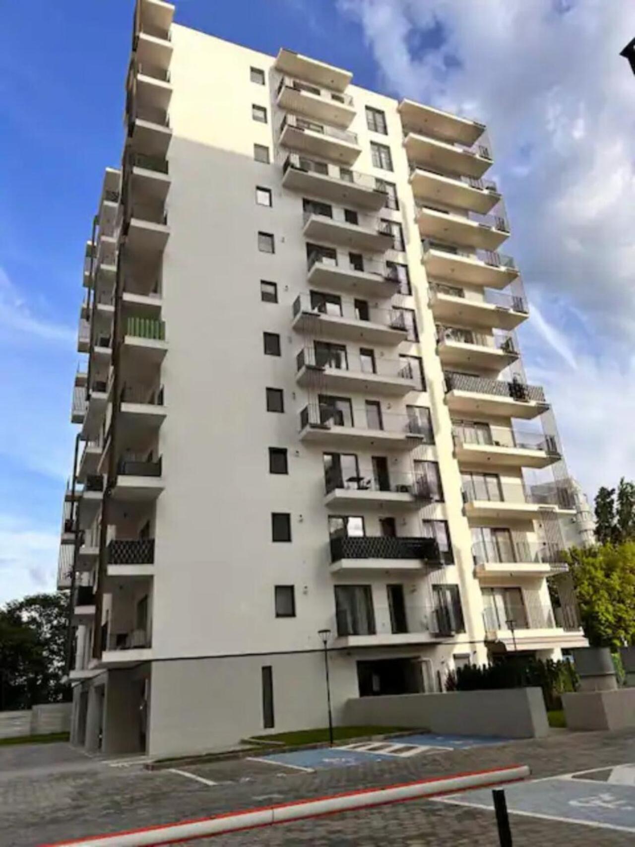 High-Rise Luxury Apartment With Free Parking Bükreş Dış mekan fotoğraf