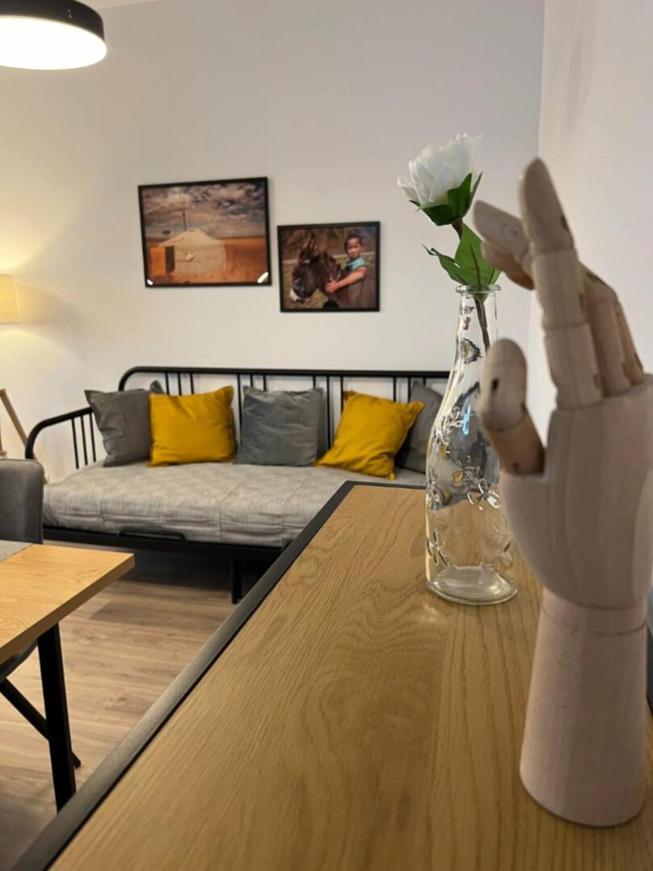High-Rise Luxury Apartment With Free Parking Bükreş Dış mekan fotoğraf